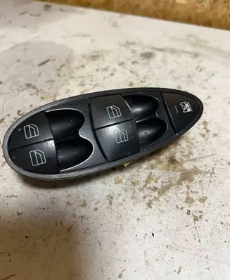 Mercedes-Benz E W211 Electric window control switch A2118210058 SWF501704 2560310Q05