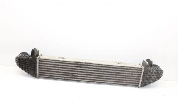 Mercedes-Benz E A207 Intercooler radiator A2045000000