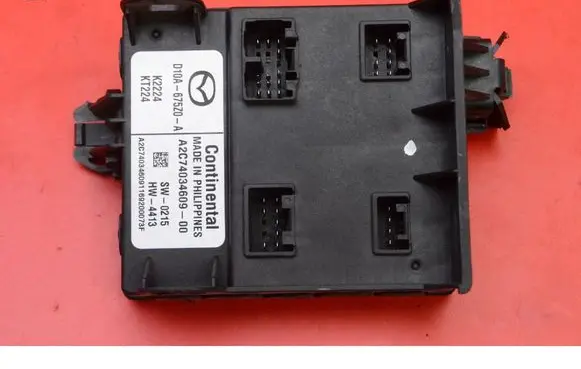 Mazda MX-5 NA Miata Comfort/convenience module D10A675Z0A