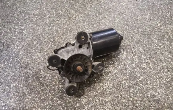 Mazda 626 Wiper motor 8492001302