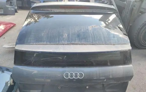Audi A2 Tailgate/trunk/boot lid
