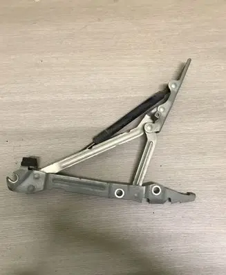 Volvo S80 Tailgate/trunk/boot hinge 9483297