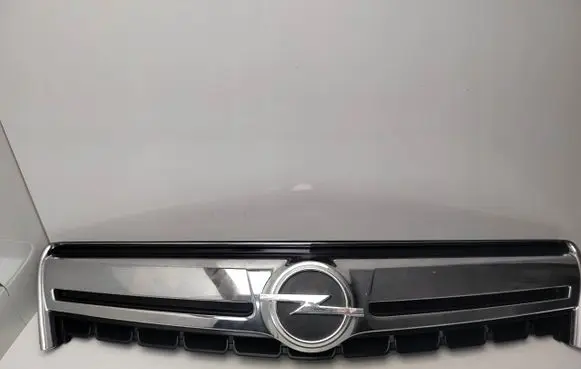 Opel Antara Front bumper upper radiator grill 25983424