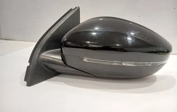 Peugeot 308 Front door electric wing mirror 98261678XT 3485P0115 12950131