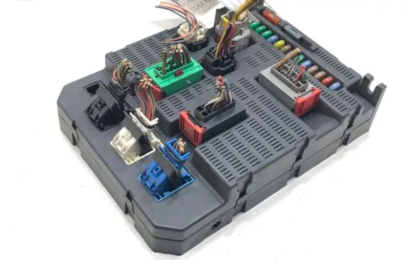Peugeot 207 Other control units/modules 9663798280