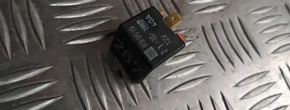 Volkswagen PASSAT B5 Other relay 443919578c