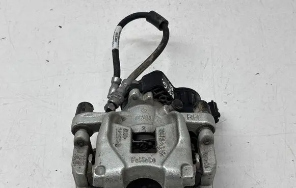 Ford Escape IV Rear brake caliper LX612C338DC