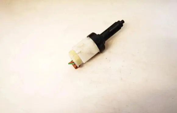 Iveco Daily 40.8 Brake pedal sensor switch b365 b3653319