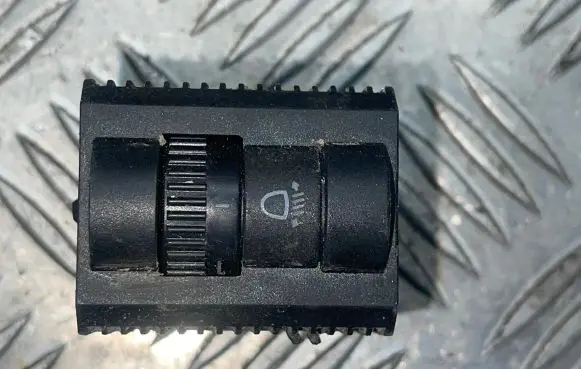 Audi A6 S6 C6 4F Headlight level height control switch 6Q0941636B 3257