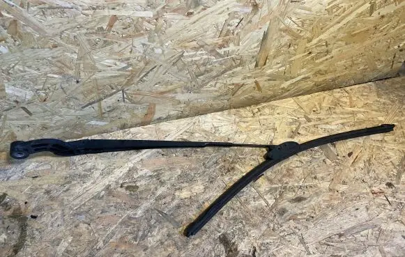 Land Rover Range Rover Sport L320 Windshield/front glass wiper blade 6H323405AC