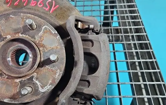 Nissan Pulsar Front brake caliper IMPRK1589432