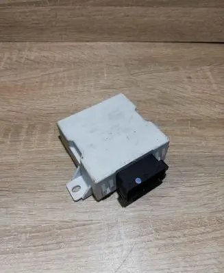Toyota Avensis T250 Window wiper relay 8594005050