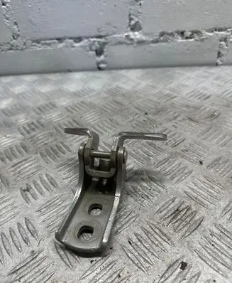 Opel Astra J Front door upper hinge