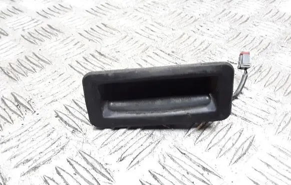 Land Rover Range Rover L322 Tailgate/trunk/boot open switch YUZ500020 YUZ500030
