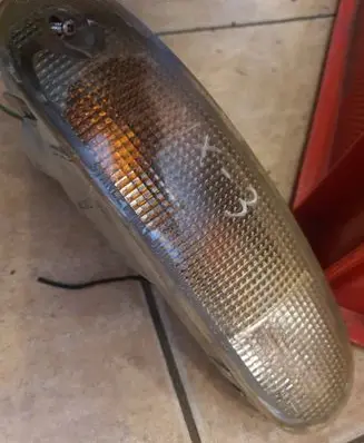 Mazda MX-3 Front indicator light 0410687R