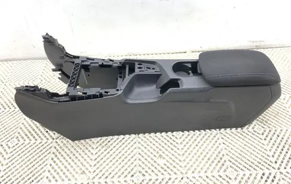 Peugeot 308 Center console 