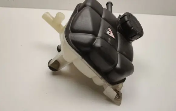 Mercedes-Benz ML W166 Coolant expansion tank/reservoir A1665000049
