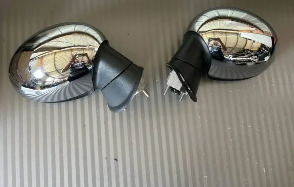 Mini Cooper Countryman R60 Front door electric wing mirror
