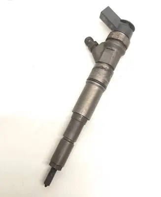 BMW 5 E60 E61 Fuel injector 7793836