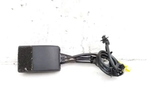 Mercedes-Benz A W176 Front seatbelt buckle A2468600269