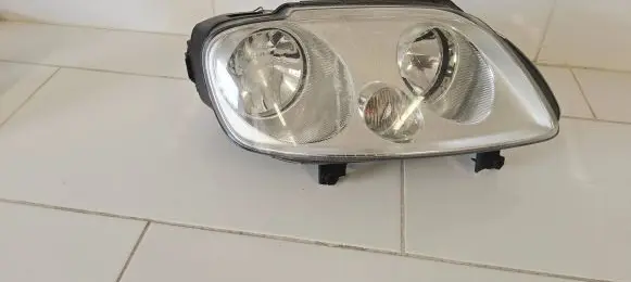 Volkswagen Touran I Headlight/headlamp 2K0941006B 4VFX13005AF 20011502A