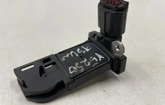 Toyota Corolla Verso AR10 Mass air flow meter Afh70m77