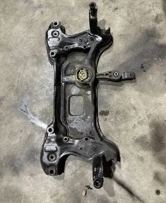 Skoda Yeti (5L) Front subframe 6R0199315