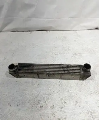 BMW 5 E60 E61 Intercooler radiator 7795823 F6438000
