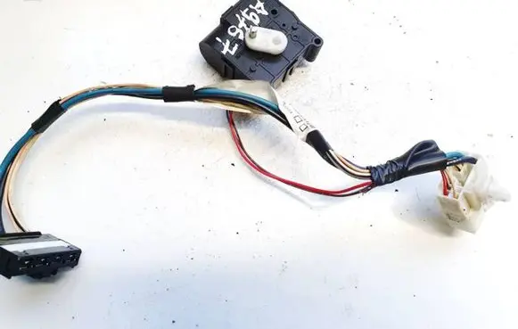 Toyota Corolla Verso AR10 Air flap motor/actuator 1138002051 113800-2051