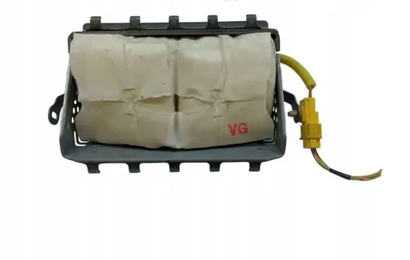Mitsubishi Lancer VIII Passenger airbag 7030A071