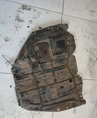 Honda FR-V Engine splash shield/under tray 