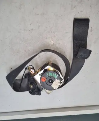 Mini One - Cooper R50 - 53 Front seatbelt N008