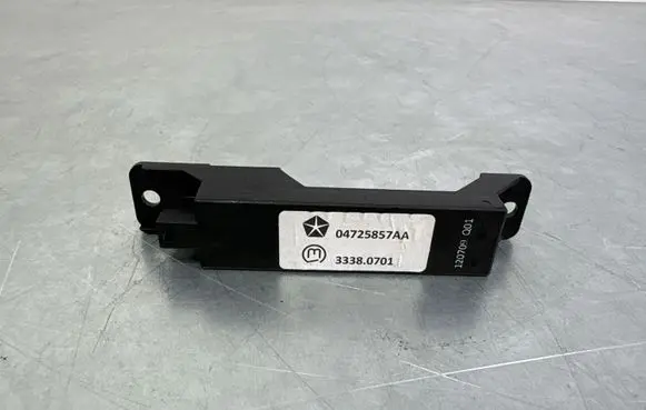 Jeep Grand Cherokee Keyless (KESSY) go control unit/module 04725857AA