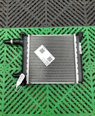 BMW X1 F48 F49 Coolant radiator 7634565 22828110
