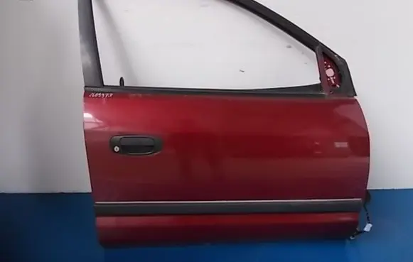 Mitsubishi Space Star Front door