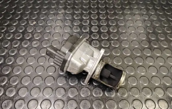 Audi A5 8T 8F EGR valve 059131503S