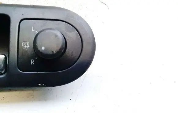 Volkswagen PASSAT B5.5 Wing mirror switch 1j1959565f