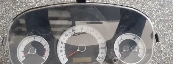 KIA Ceed Speedometer (instrument cluster) 940031H010