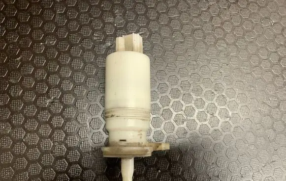 Chrysler Voyager Windscreen/windshield washer pump 5019245AA