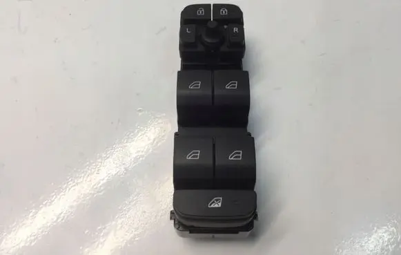 Volvo XC40 Electric window control switch 32279442