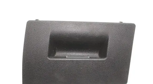 BMW 2 F45 Glove box