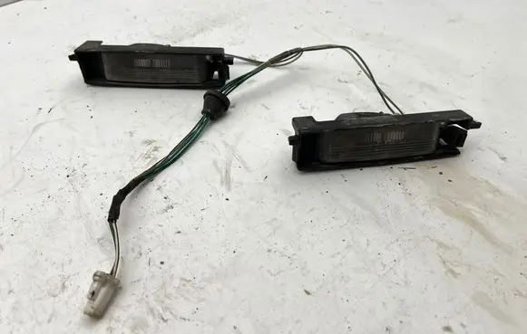 Toyota RAV 4 (XA20) Number plate light