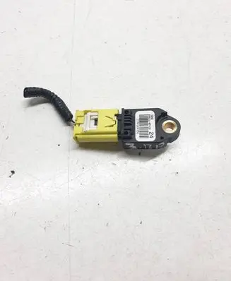 Toyota Verso Airbag deployment crash/impact sensor 898310F010 2390120356