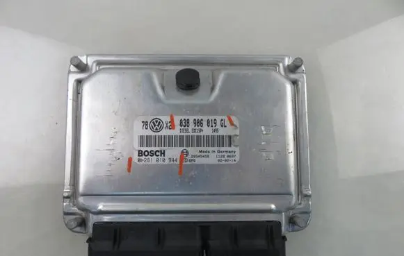 Volkswagen PASSAT B5.5 Engine control unit/module 038906019GL 0281010944