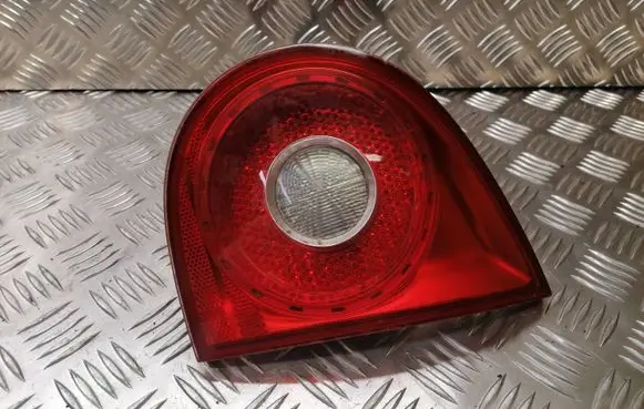 Volkswagen Golf V Tailgate rear/tail lights 285002
