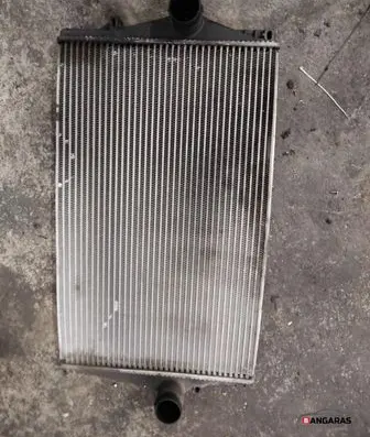 Volvo XC70 Intercooler radiator 