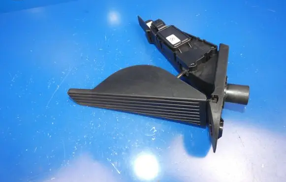 Volvo V60 Acceleration sensor 32212453 G1820190250 G181612161
