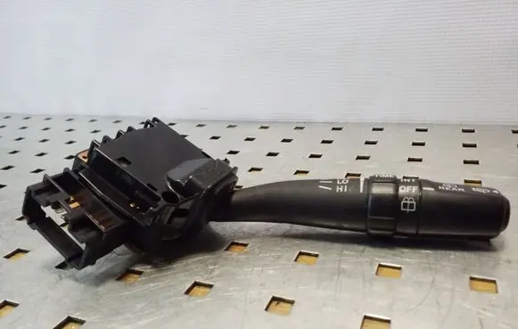 Toyota Land Cruiser (J120) Wiper control stalk 17A164