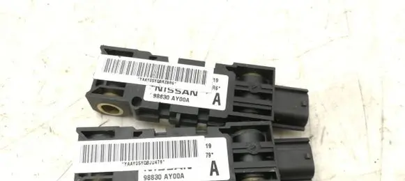 Nissan Pathfinder R51 Airbag deployment crash/impact sensor 98830AY00A