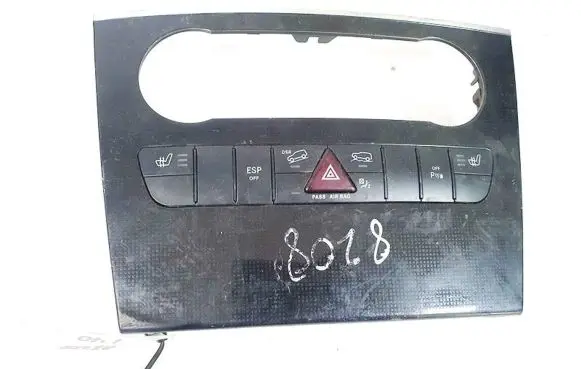 Hazard light switch